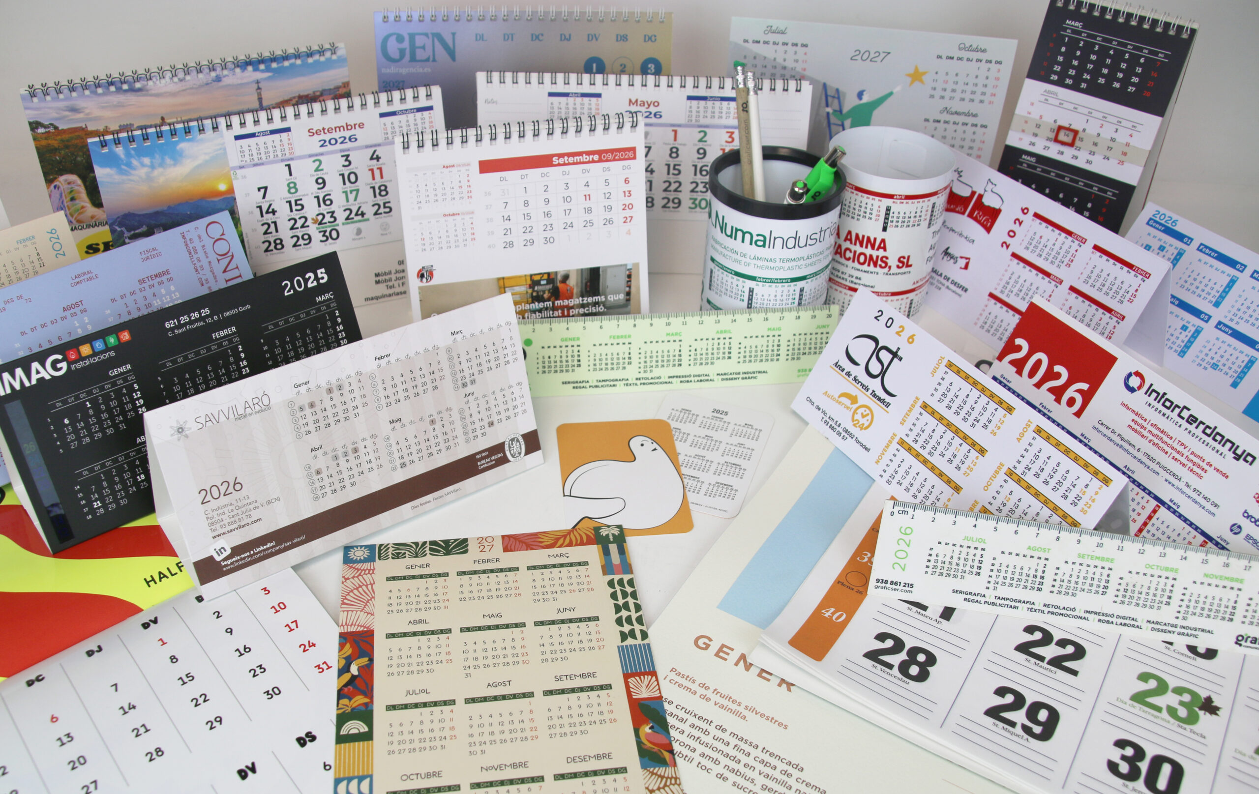 GRAFICSER CALENDARIS 2027 CARTRÓ PVC ESPIRAL PARET MAGNETIC REGLA PORTALLAPIS